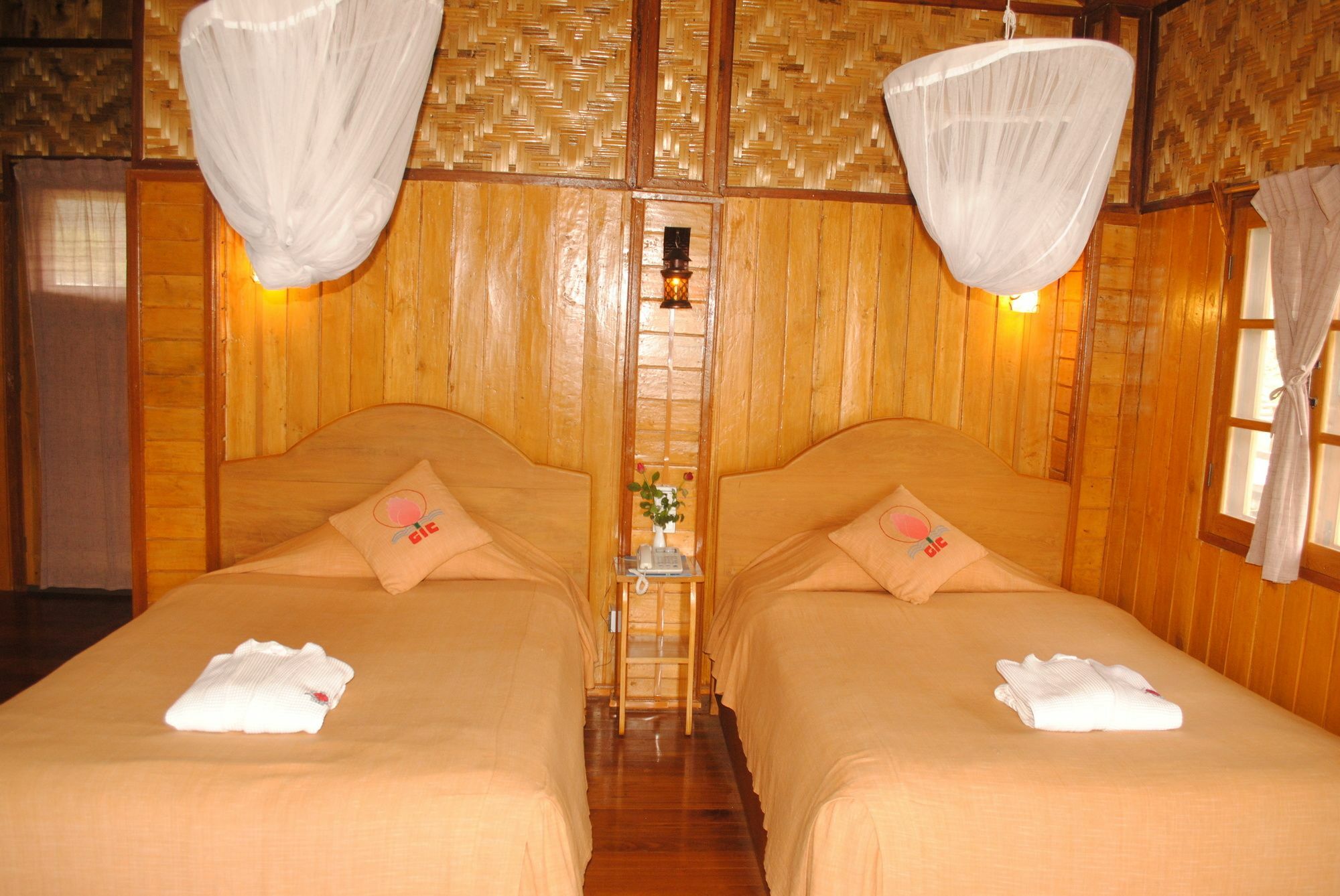 Golden Island Cottages Thale U Hotel Ywama Екстериор снимка